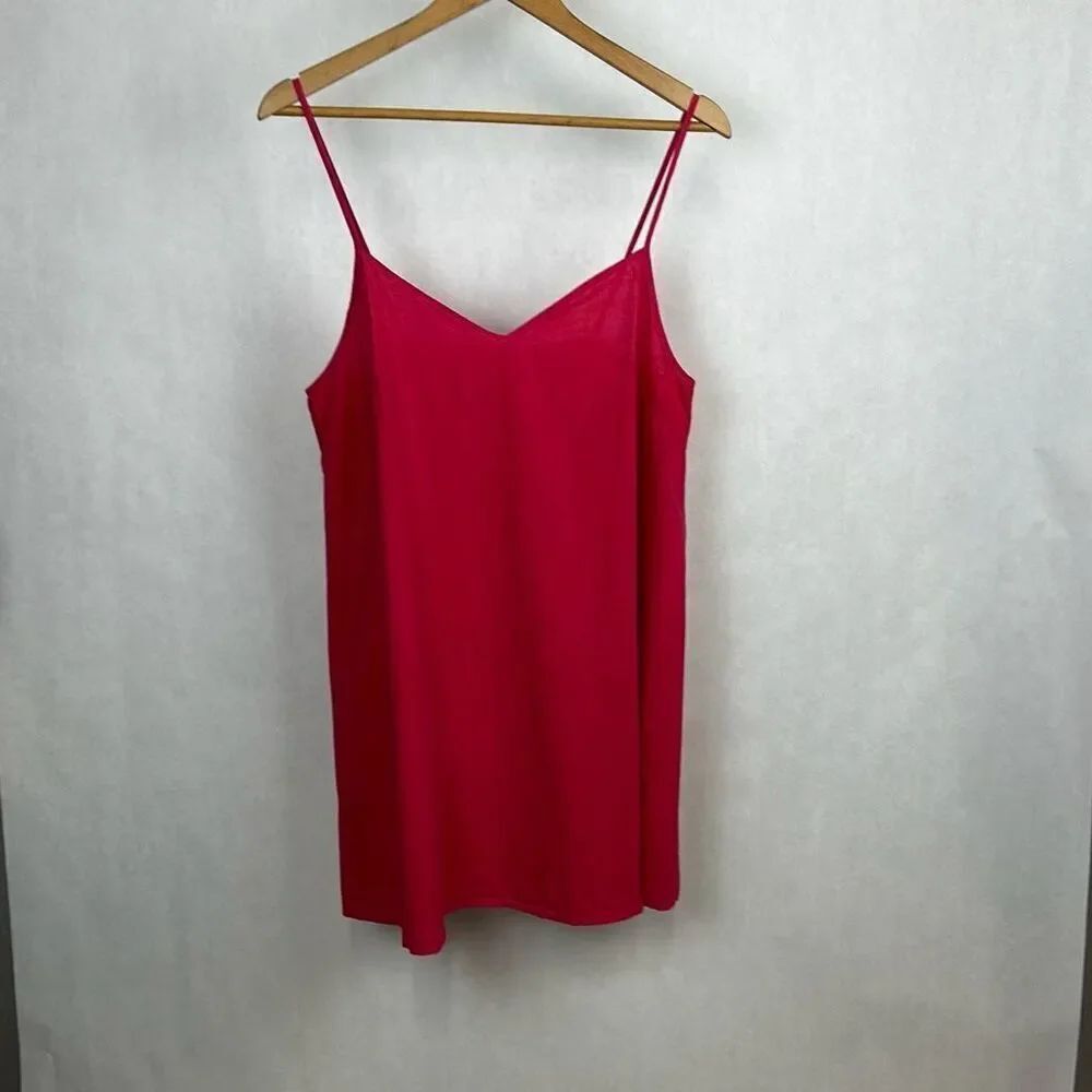 Spaghetti Strap Tank Top Loose Flowy Fit Sz Small Dark Pink V-Neck Lightweight